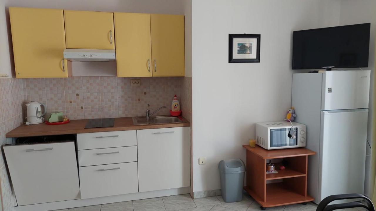 Apartmani Sanja Vrsi Zewnętrze zdjęcie