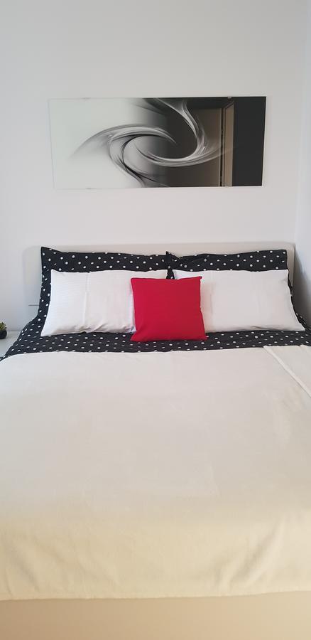 Apartmani Sanja Vrsi Zewnętrze zdjęcie