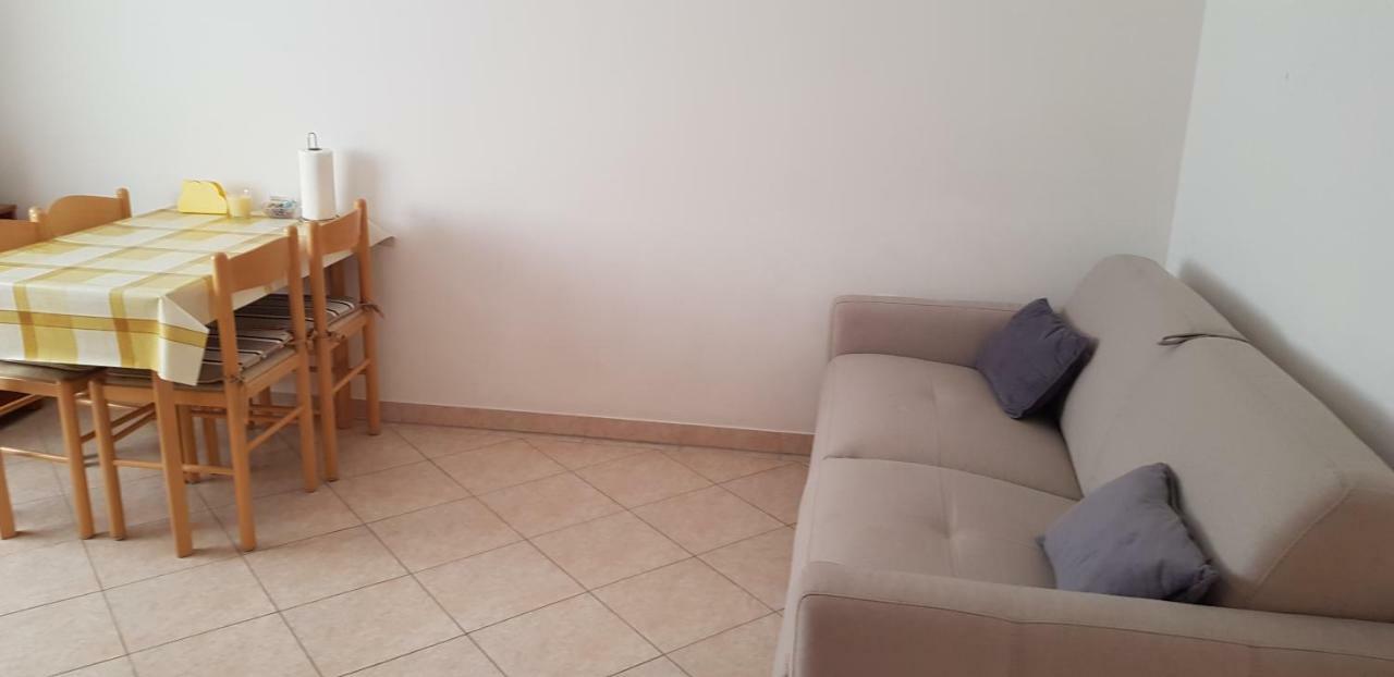 Apartmani Sanja Vrsi Zewnętrze zdjęcie