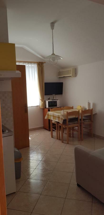 Apartmani Sanja Vrsi Zewnętrze zdjęcie